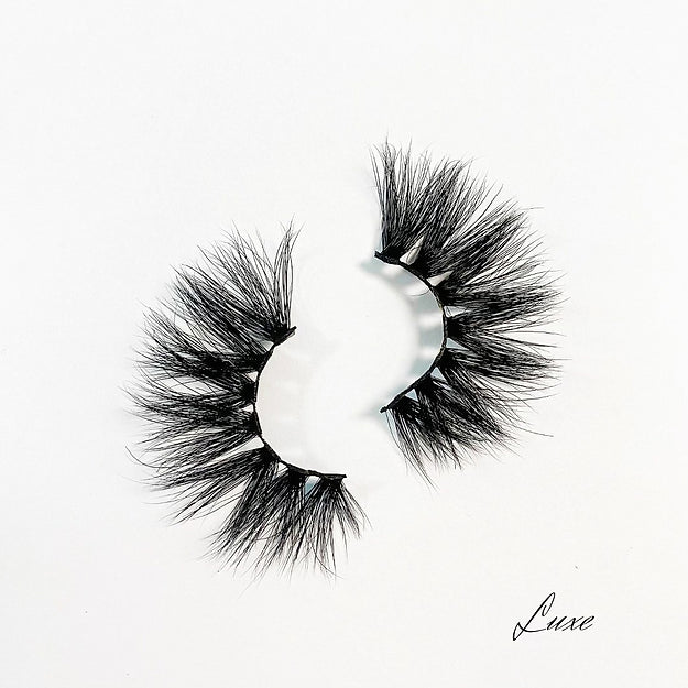 LUXE LASHES