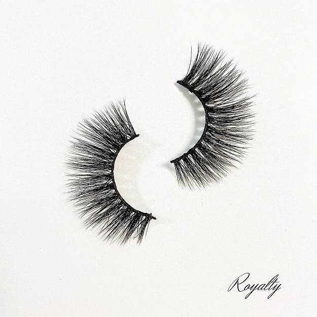 ROYALTY LASHES