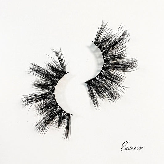 ESSENCE LASHES